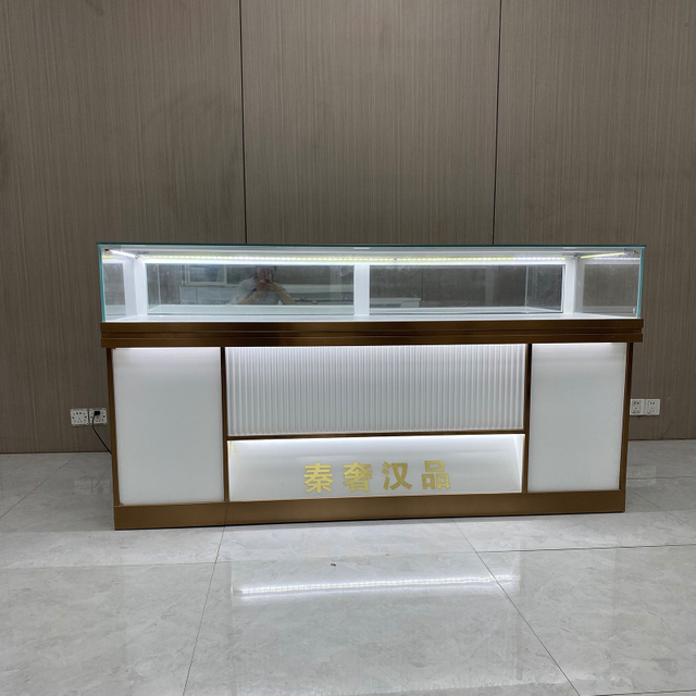 Armoire à exposition de bijoux avec rangement