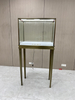 Cabinet d'affichage de bijoux en bronze