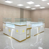 Cabinet d'affichage des bijoux du centre commercial