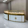 Cabinet d'affichage des bijoux du centre commercial