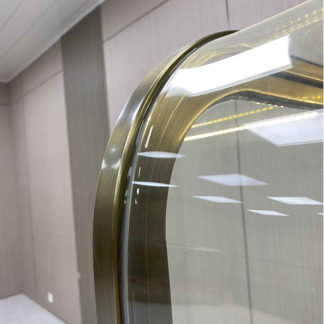 Cabinet d'affichage de bijoux avec éclairage LED